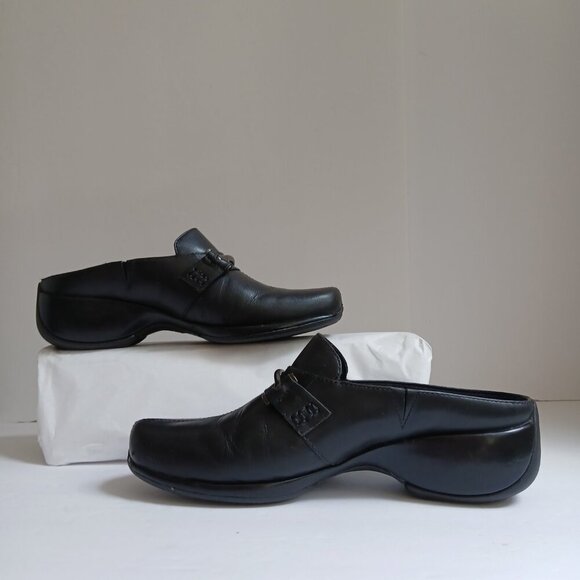 Black Leather Upper Waterproof Mules Gunmetal Bar Horsebit Decoration Sz 7M - Picture 9 of 12